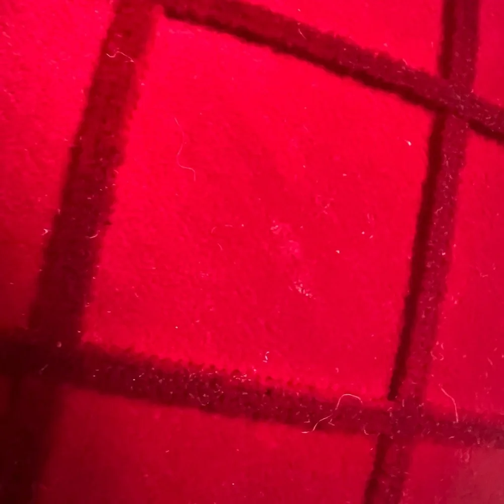 Chanel Velvet WOC crossbody Flap Bag - Picture 4 of 9